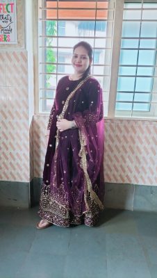 Tr. Lekha Panchmukh, class teacher of std VII C